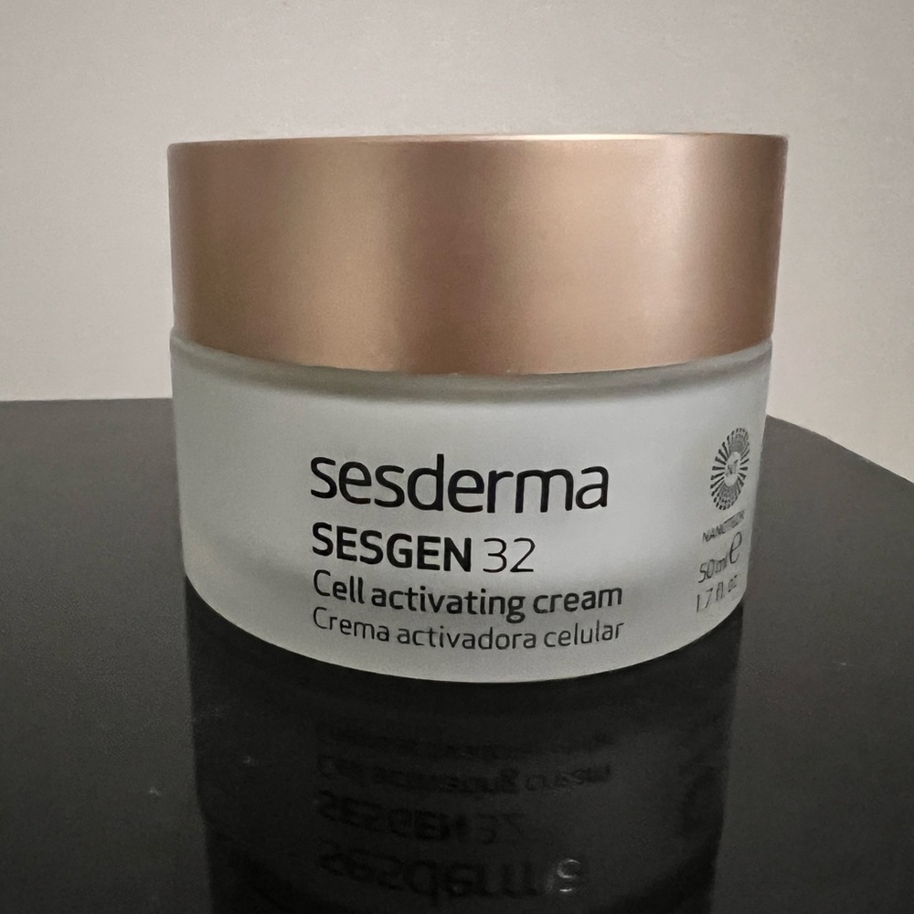 Sesderma cell activating cream.